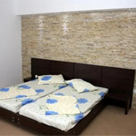 Teo ホテル コスティネシュティ